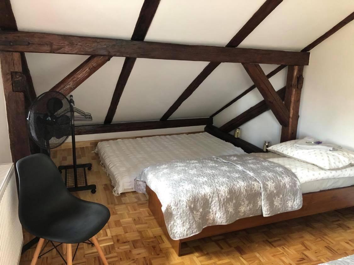U Bram Klasztoru Apartment