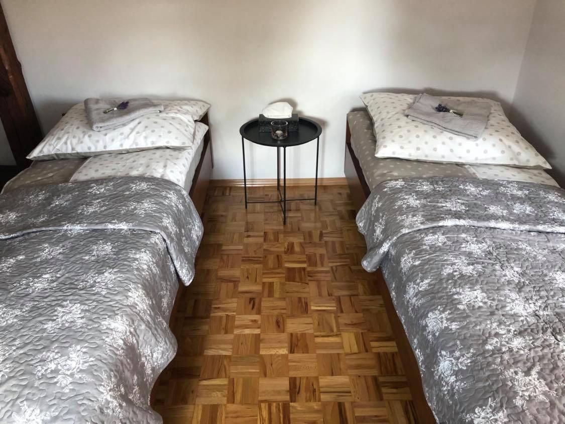 U Bram Klasztoru Apartment *